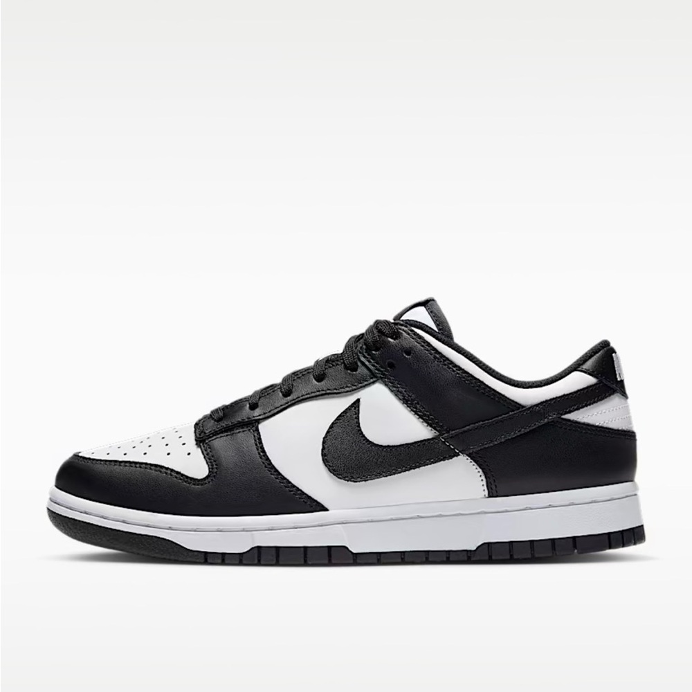 Nike Dunk “Panda” Sneakers